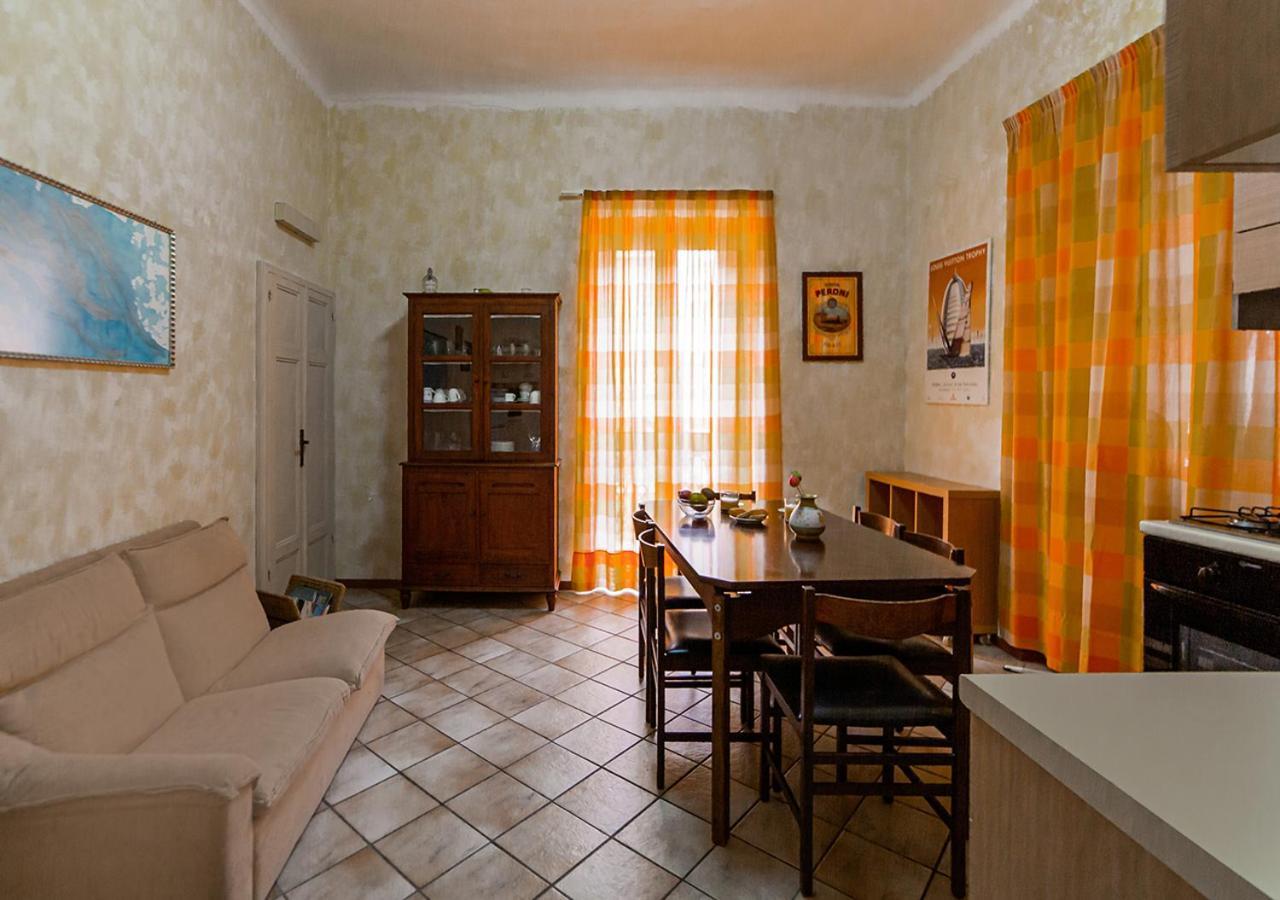Murphy Holiday Home - Residenza Italia La Maddalena  Zewnętrze zdjęcie